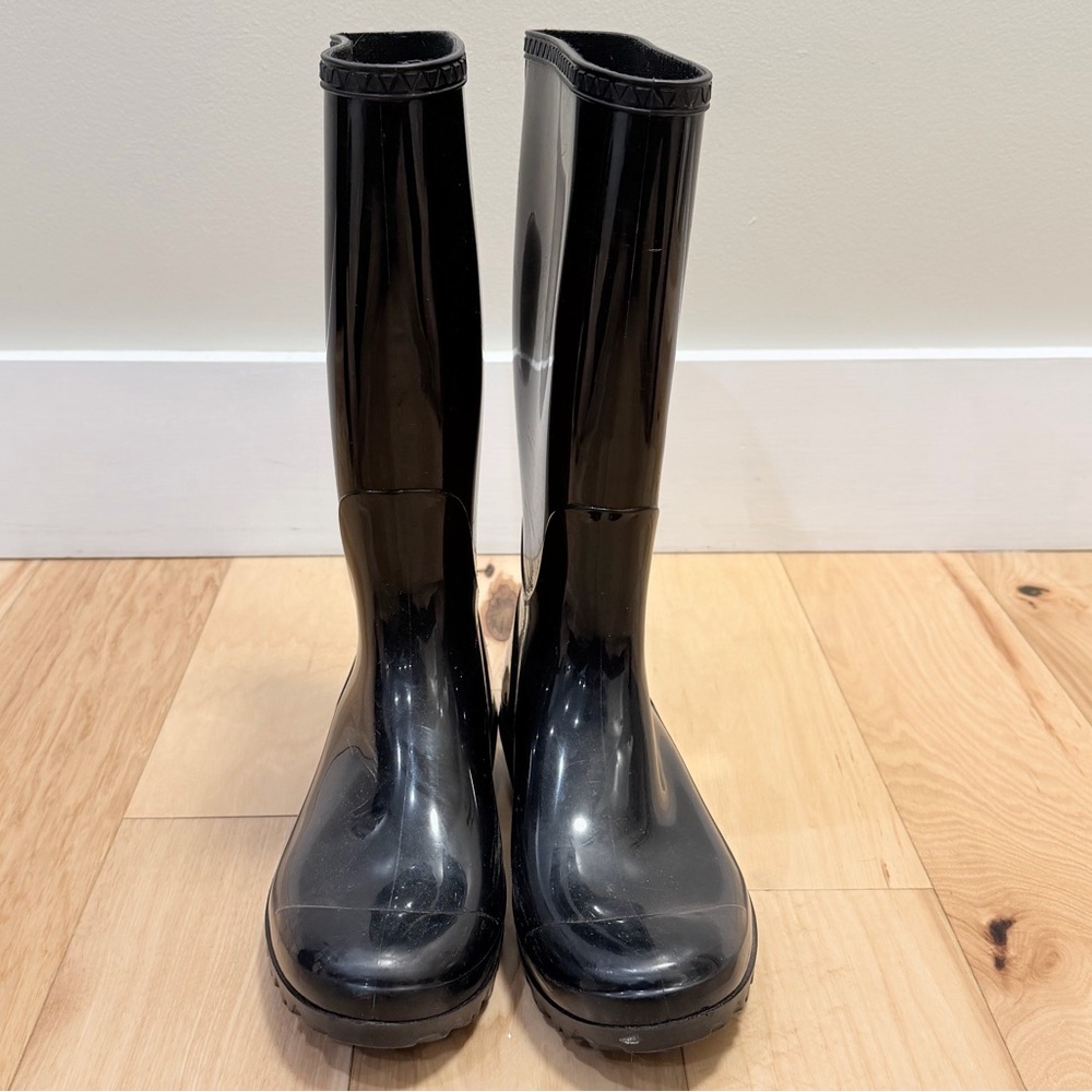 UGG Women’s Shaye Tall Rain Boot - Picture 4 of 8